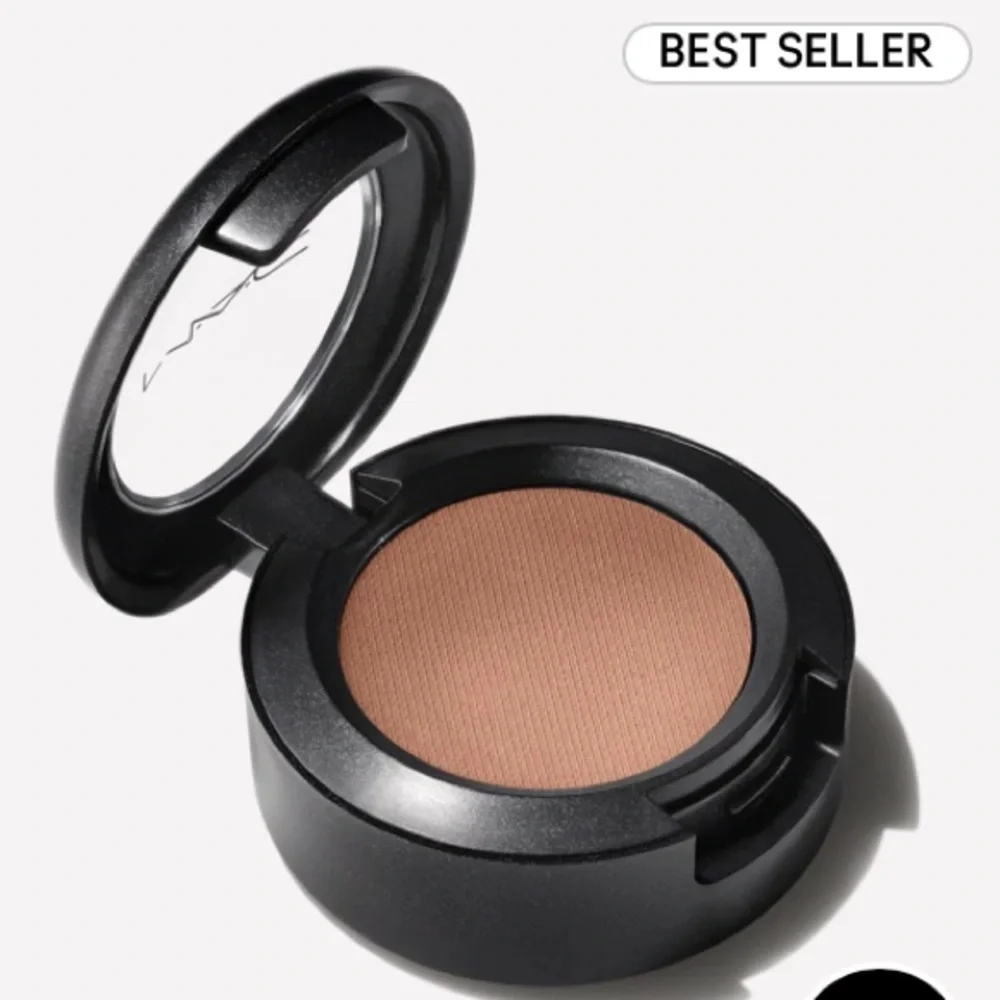 MAC Eyeshadow Sandstone - Picture 2 of 9
